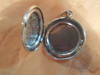 PETIT MEDAILLON ROND LOCKET PORTE PHOTO