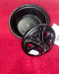 Brule encens et son couvercle