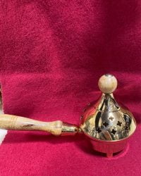 Encensoir à laiton massif doré et son manche en bois