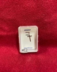 Croix chrétienne en argent