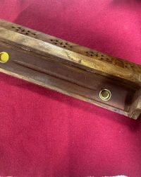 Boite pour encens ouvragée 'grille' avec réserve GM