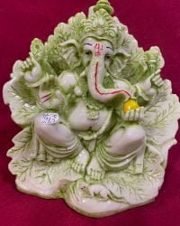 Statue ganèche assis